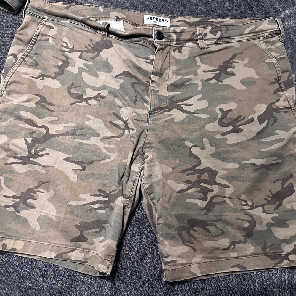 Express Shorts